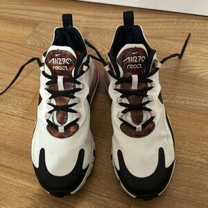 Nike air max 270 “react”